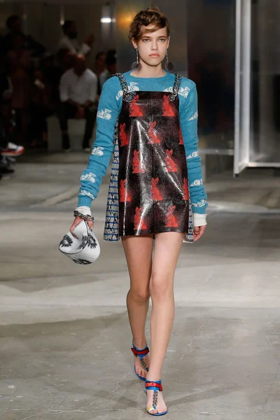 Look 45